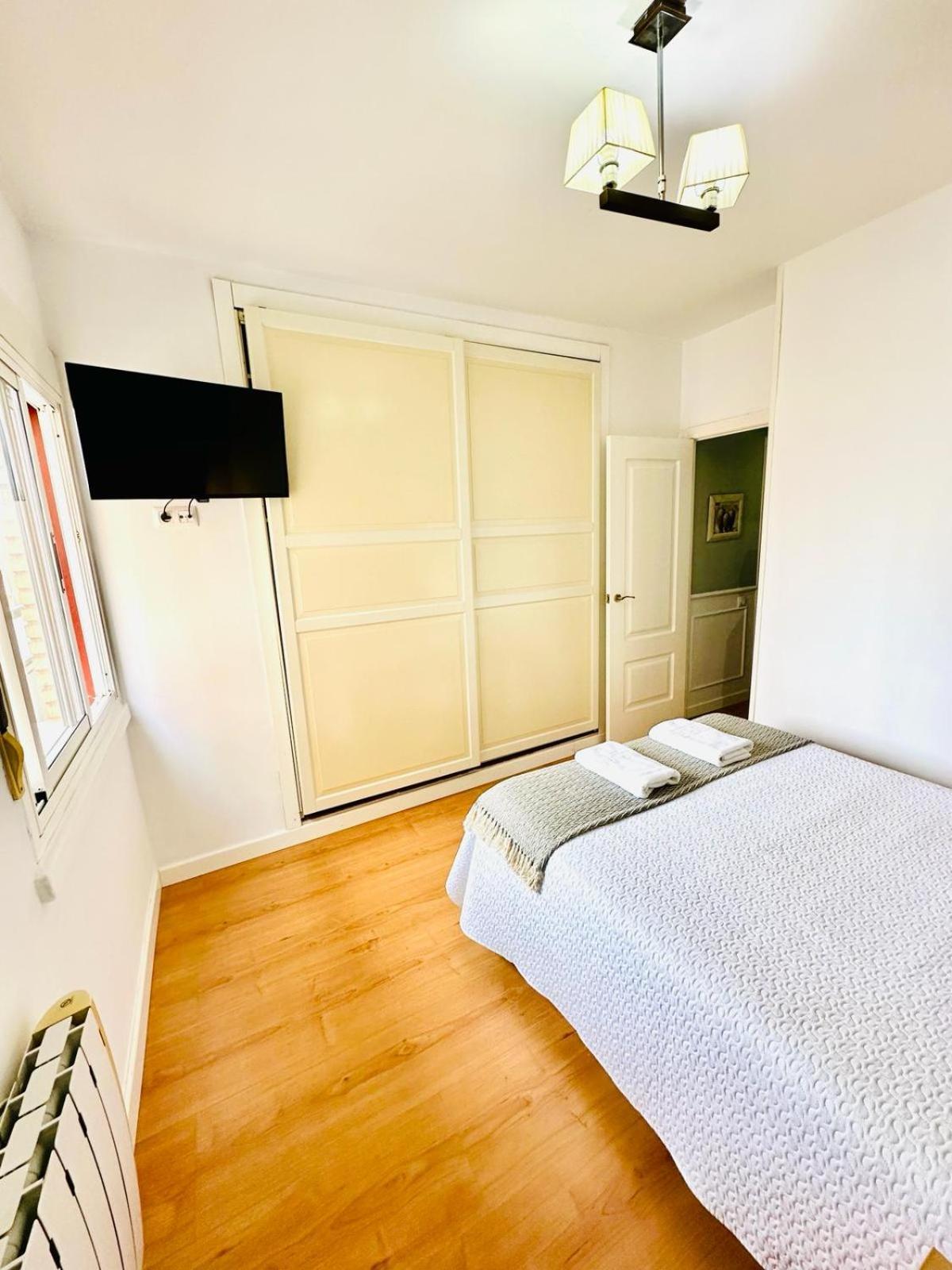 Apartamento Turistico Pizarro Μέριδα Εξωτερικό φωτογραφία